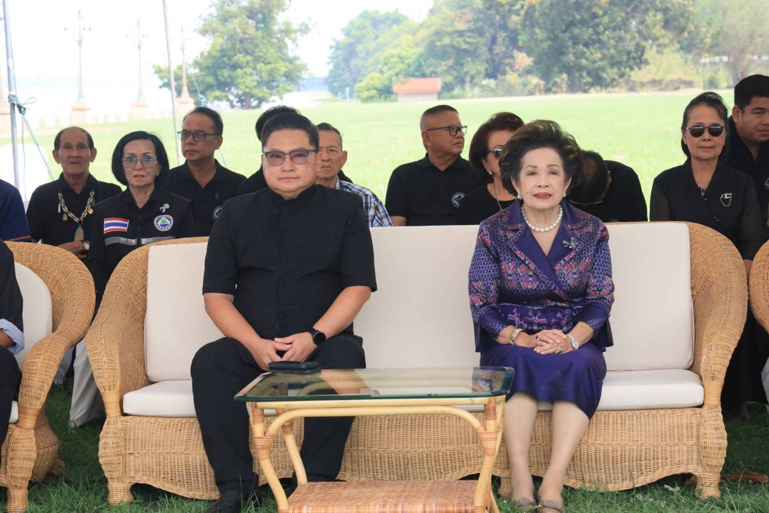 title - ปฏิรูปที่ดินจังหวัดพระนครศรีอยุธยา ร่วมพิธีเปิดโครงการ “ธรรมยาตรา ทสม.อยุธยา ทำความดีเพื่อแม่” สืบสานพระราชปณิธาน อนุรักษ์ทรัพยากรธรรมชาติ ฟื้นฟูวิถีชีวิตชาวลุ่มน้ำ  โดยมีกิจกรรมสำคัญเป็นการล่องเรือในลำน้ำเจ้าพระยา จาก 
